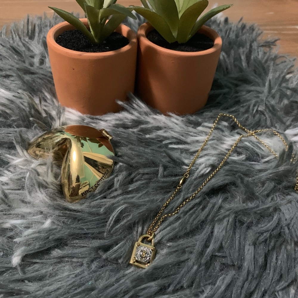 Juicy Couture necklace